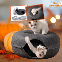 Trouvez le Lit PurrPlay Tunnel chez Chat Bienheureux, le refuge de jeu idéal pour votre chat. Offrant divertissement et repos, ce tunnel interactif garantit amusement et confort pour les siestes. Parfait pour les chats aventuriers et ceux qui cherchent le confort, le PurrPlay Tunnel satisfait toutes leurs envies.